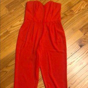 Comfortable strapless jumpsuit